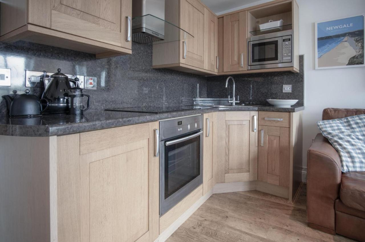Goscar Court - 1 Bedroom Apartment - Tenby Exteriér fotografie
