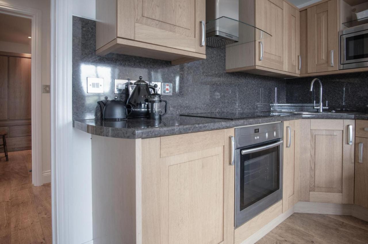 Goscar Court - 1 Bedroom Apartment - Tenby Exteriér fotografie
