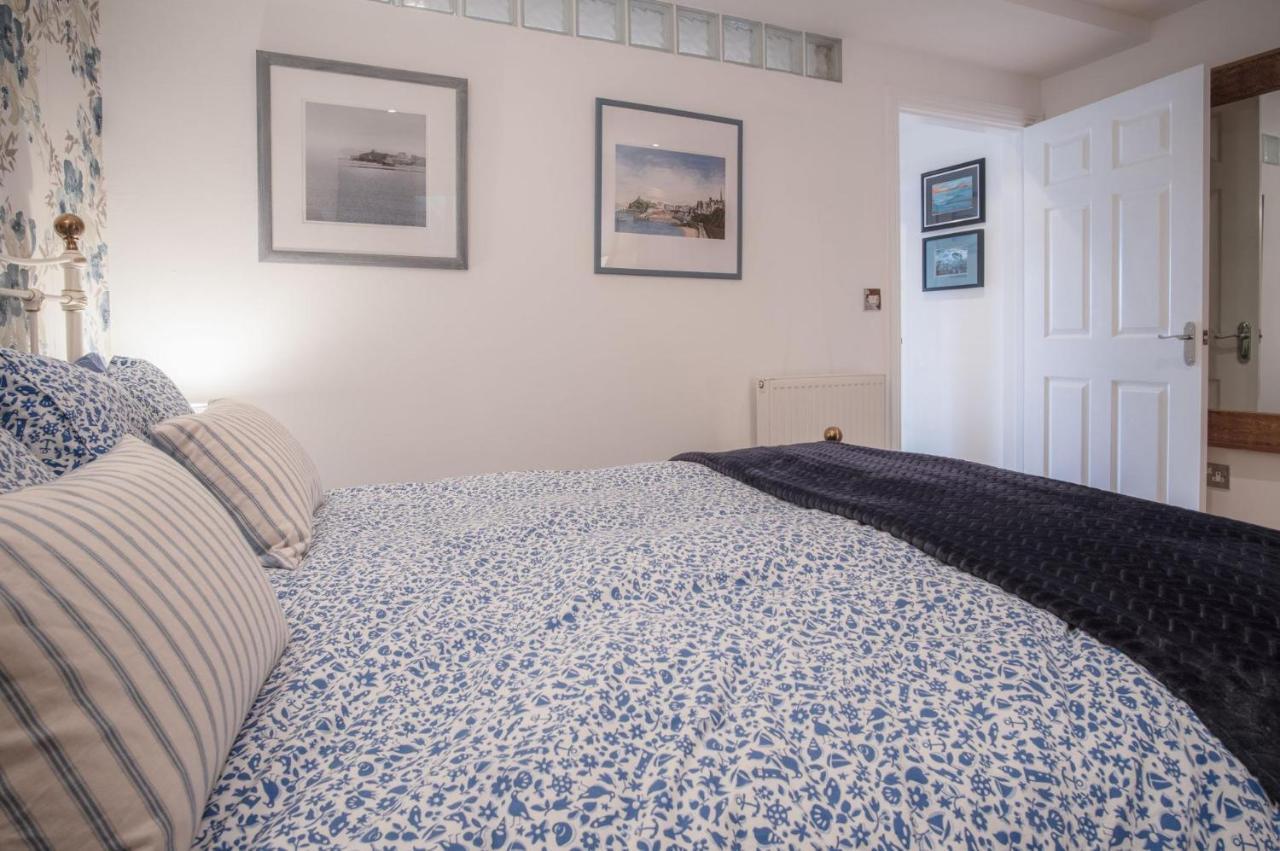 Goscar Court - 1 Bedroom Apartment - Tenby Exteriér fotografie